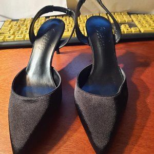 Eithy Ankle strap slingback black silk size 6.5